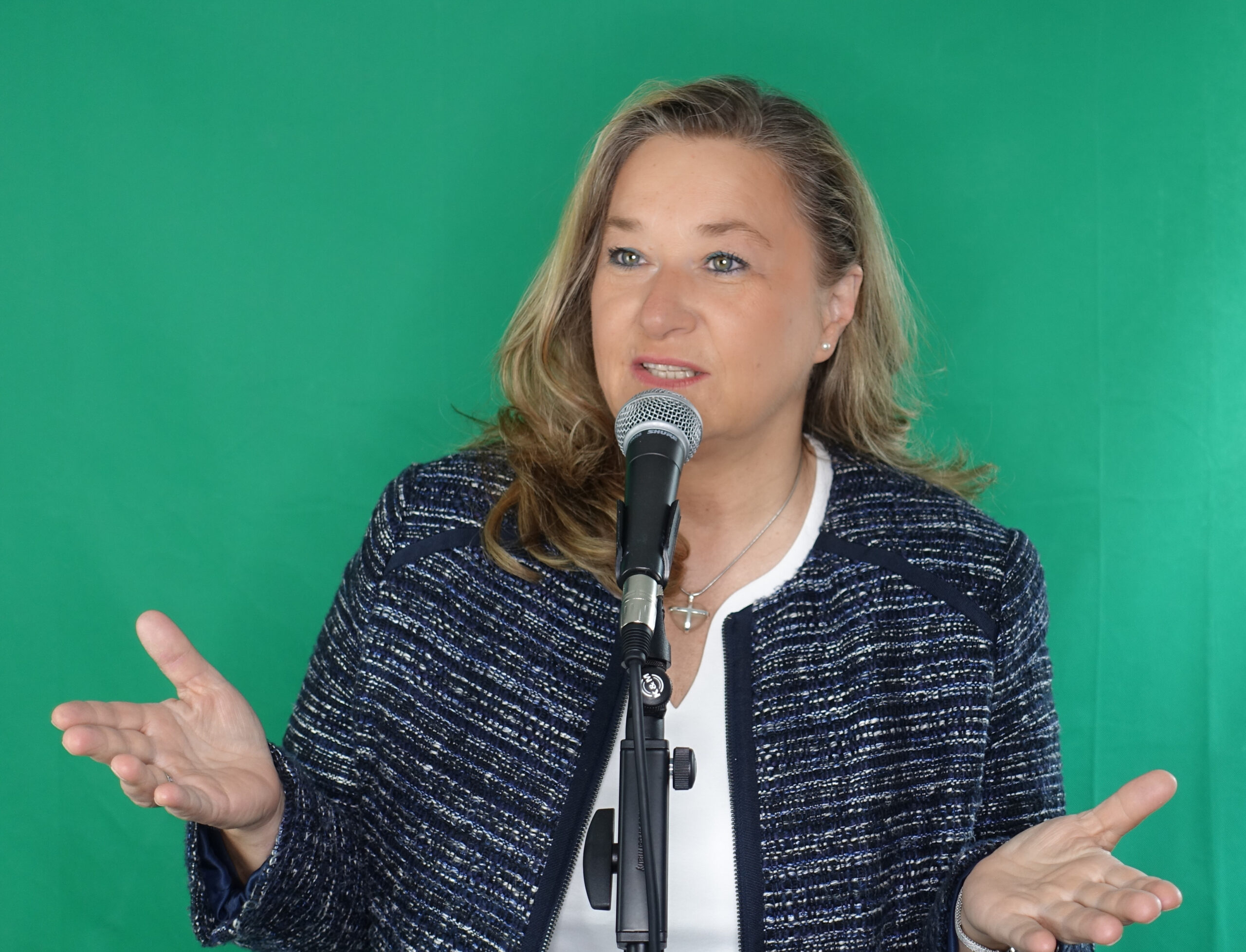 Katrin Sanetra - Frauenclub Hannover Katrin Sanetra - Frauenclub Hannover